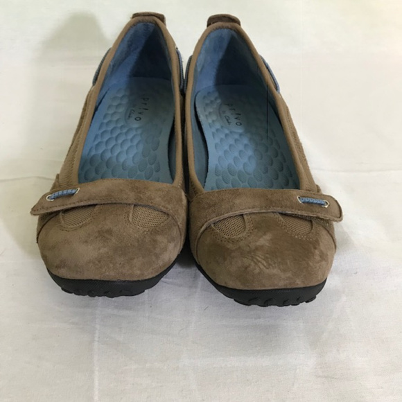 Clarks Shoes Privo By Clarks Tan Suede Ballet Flat Clarks Shoes Privo By Clarks Tan Suede Ballet Flat